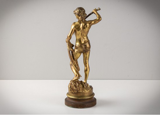 Statue