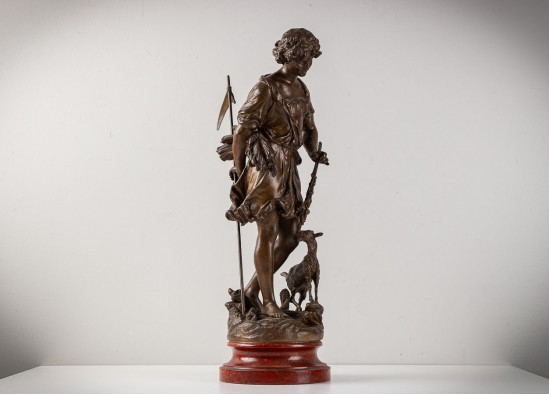 Statue