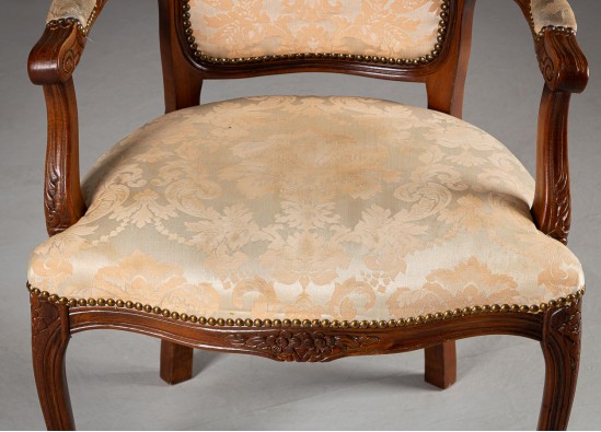 Armchair (2 items)