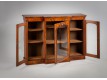 Dish cabinet