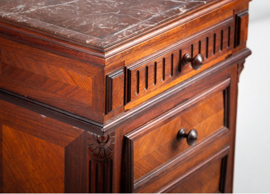Commode