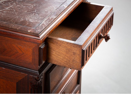 Commode
