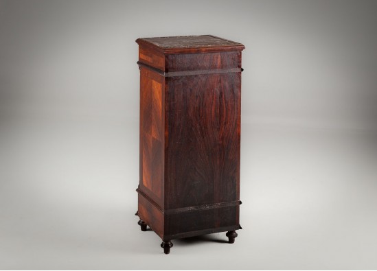 Commode