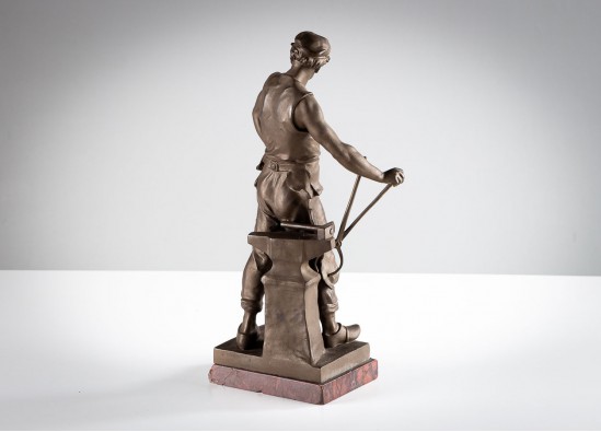 Statue