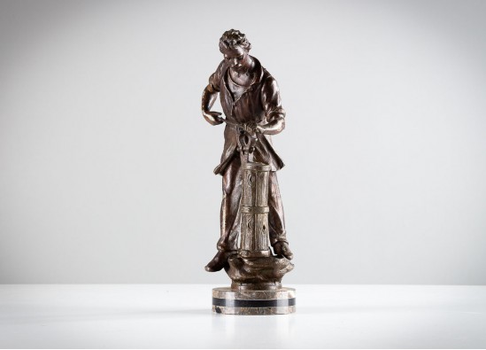 Statue