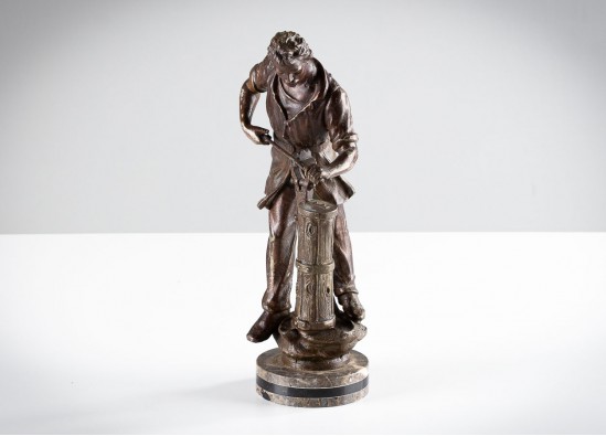 Statue