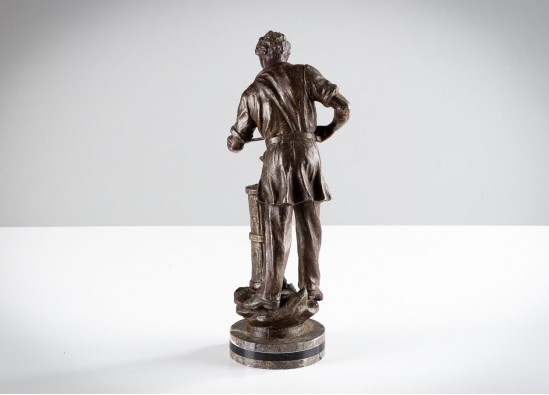 Statue