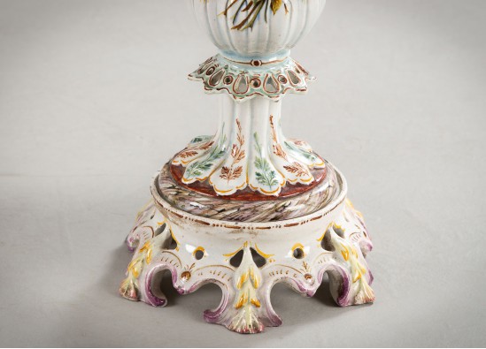 Vases (3 items.)