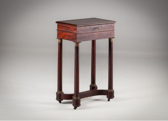 Sewing table