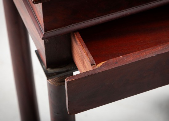 Sewing table