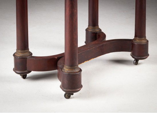 Sewing table