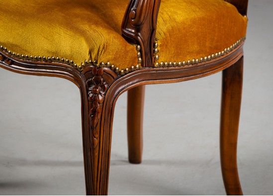 Armchair (2 items)