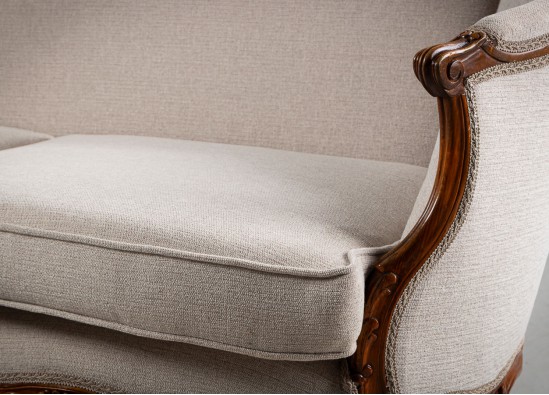 Old-Fashioned Bench