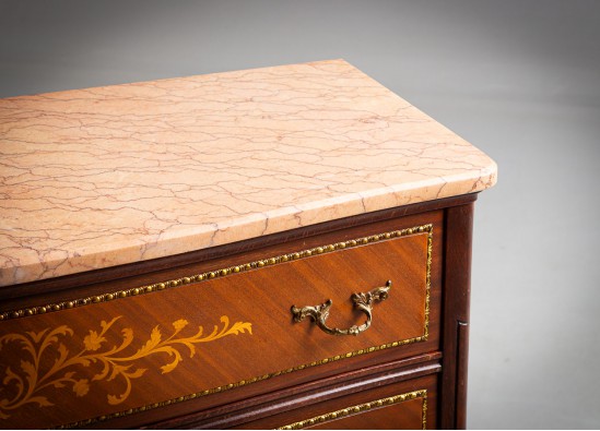 Commode