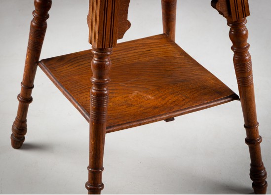 Stand - Table
