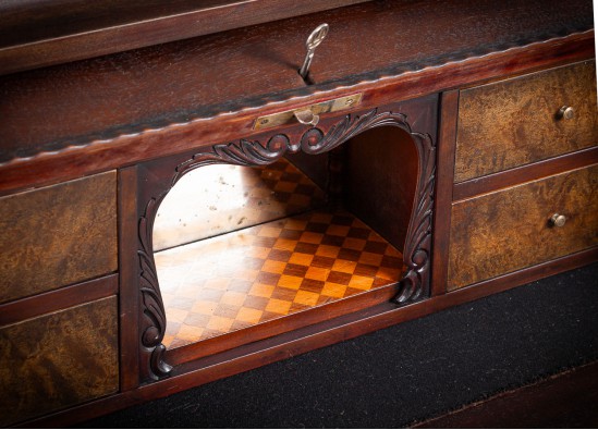 Secretaire