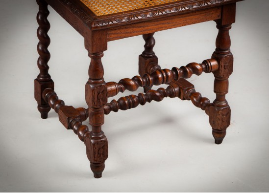 Chairs (5 items)