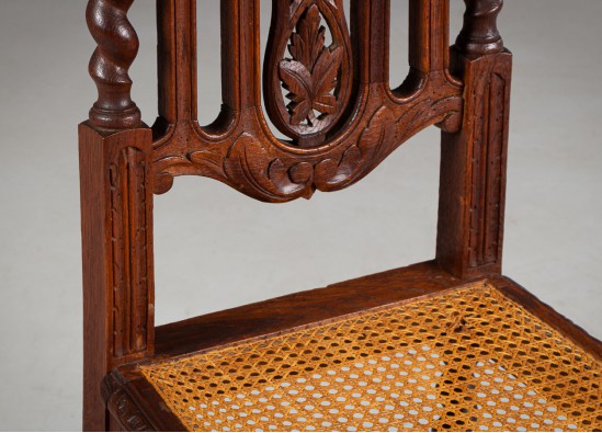 Chairs (5 items)