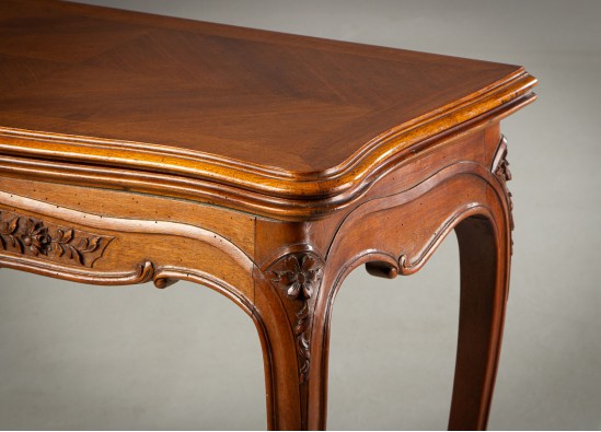 Console - Game Table
