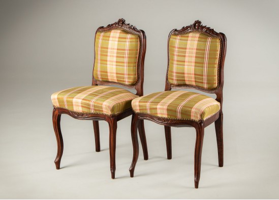 Chairs (2 items)