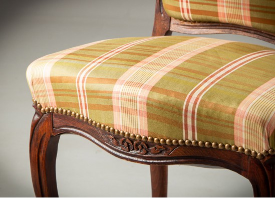 Chairs (2 items)