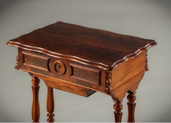 Sewing table