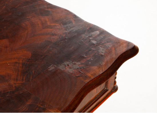 Sewing table
