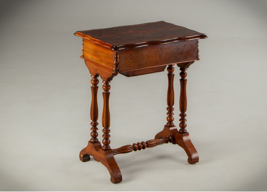 Sewing table