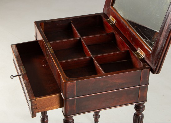 Sewing table