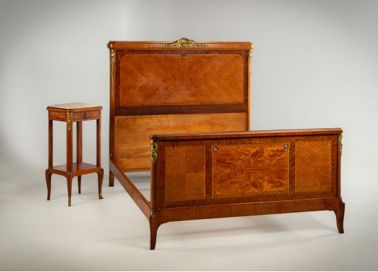 Bed + Small Commode