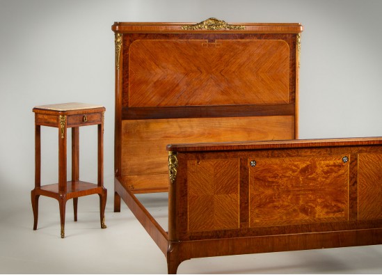 Bed + Small Commode
