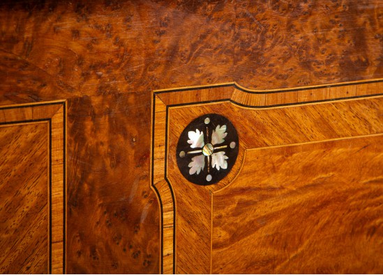 Bed + Small Commode