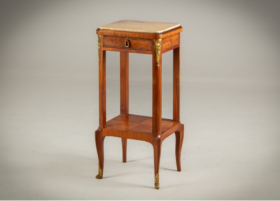 Bed + Small Commode