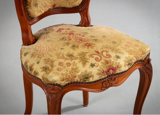 Chairs (6 items)