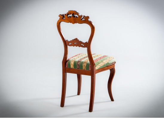 Chairs (4 items)