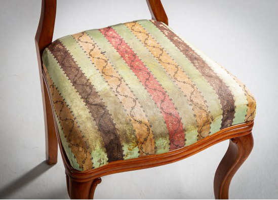Chairs (4 items)