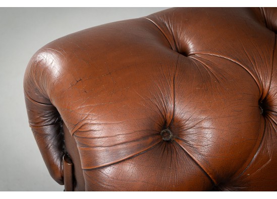 Odinių baldų komplektas