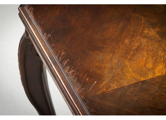 Armchair (2 items) + Table