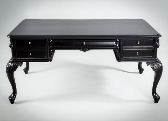 Письменный стол