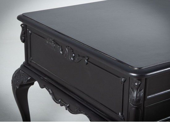 Письменный стол