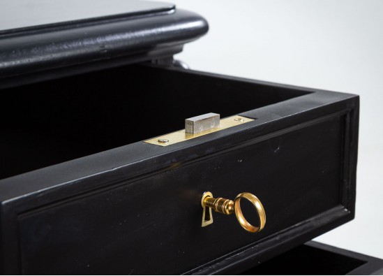 Письменный стол