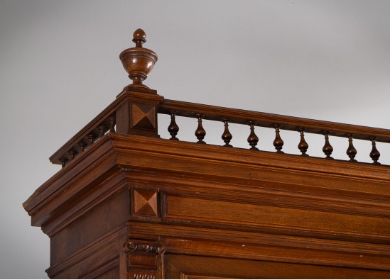 Kнижный шкаф