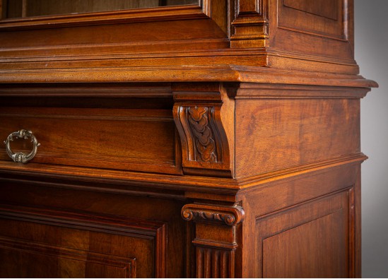 Kнижный шкаф