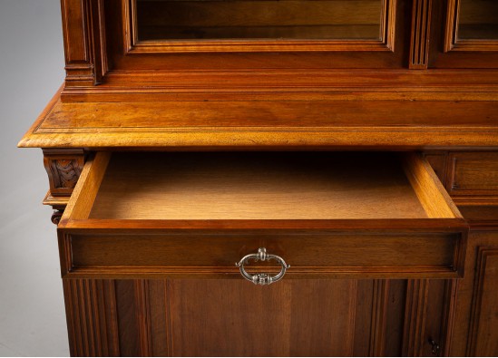 Kнижный шкаф