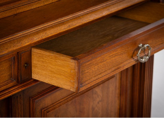 Kнижный шкаф