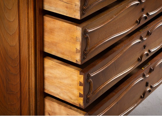 Комод с зеркалом