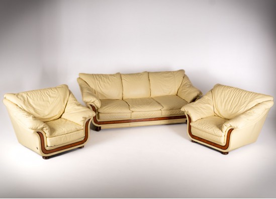 Svetainės baldų komplektas