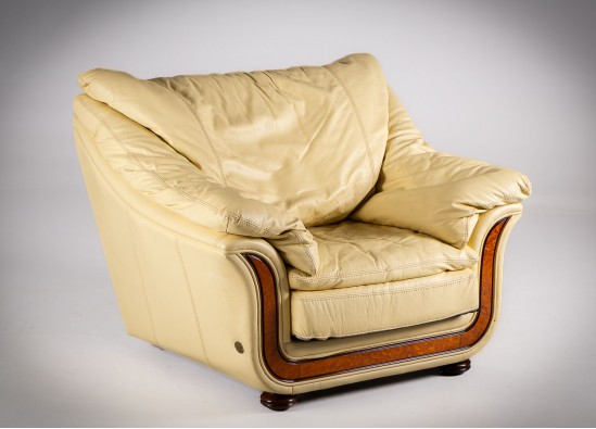 Svetainės baldų komplektas