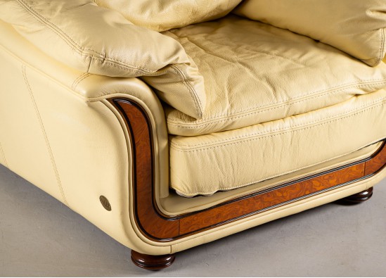 Svetainės baldų komplektas