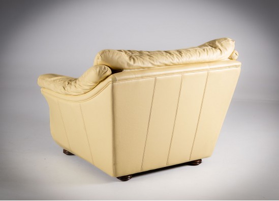 Svetainės baldų komplektas